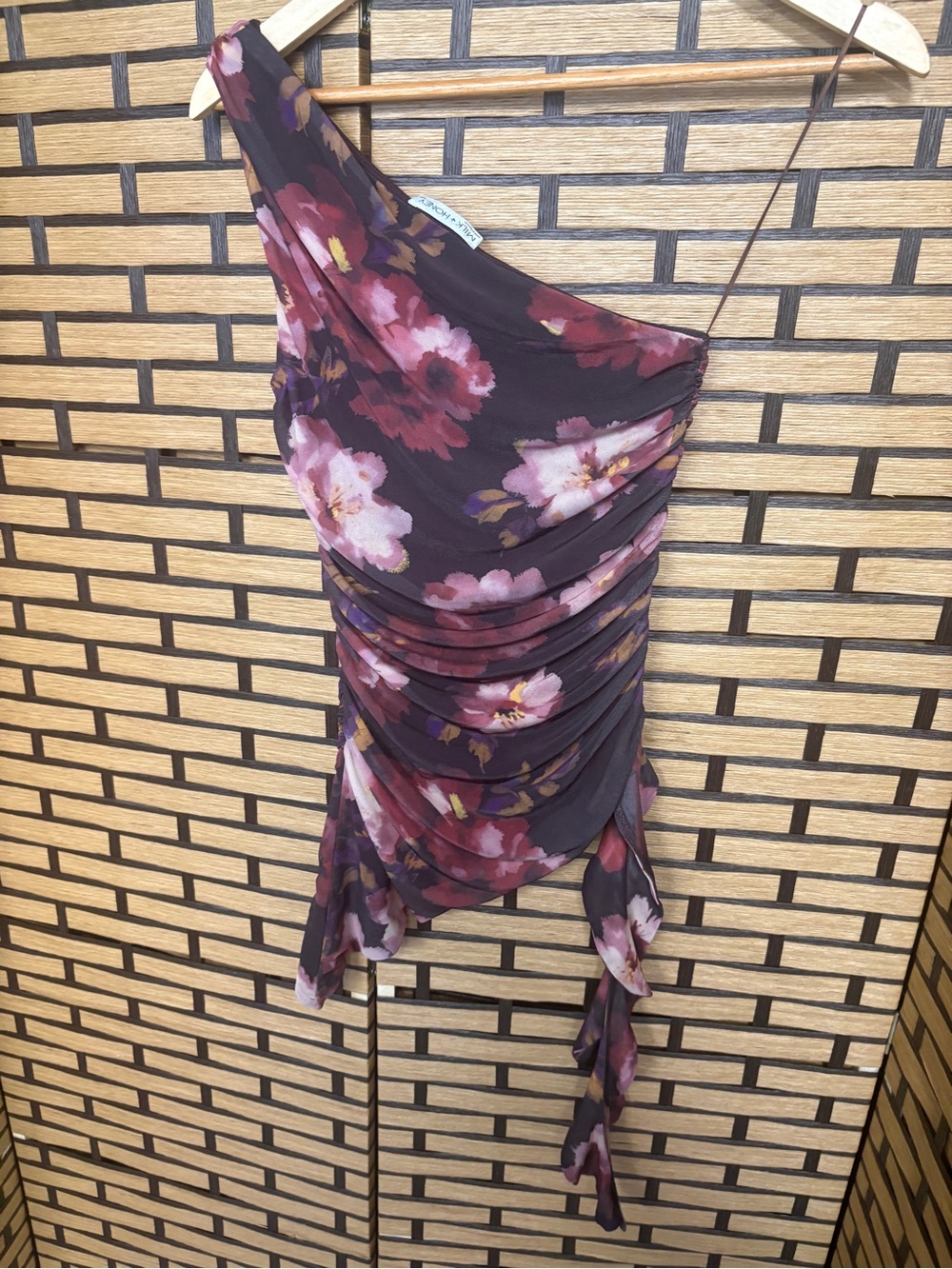 Milk + honey burgundy one shoulder floral top size XS